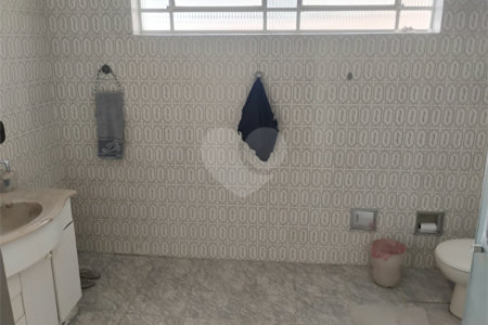 Sobrado à venda com 3 quartos, sendo 1 suíte, em Jardim São Bento, São Paulo, SP