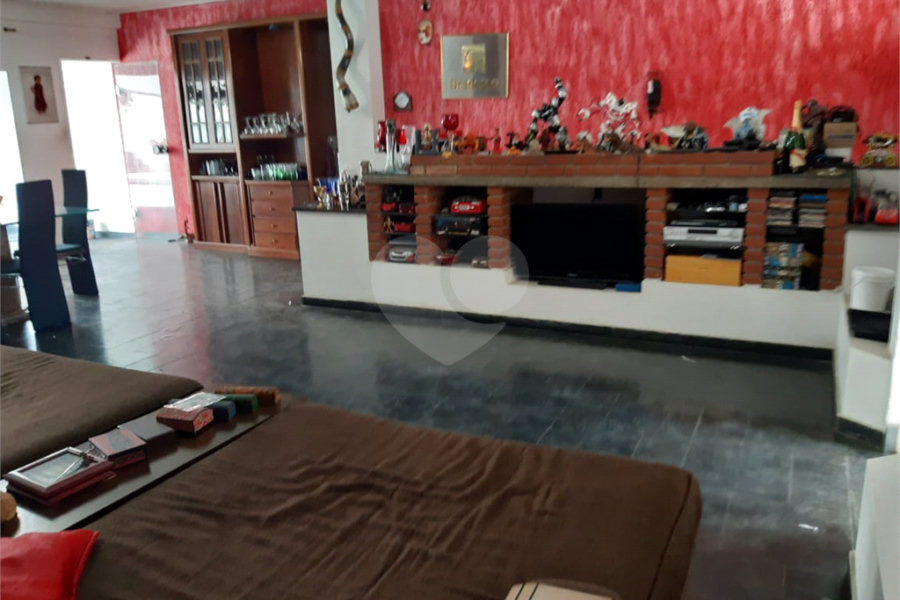 Sobrado à venda com 4 quartos, sendo 2 suítes, em Vila Maria, São Paulo, SP