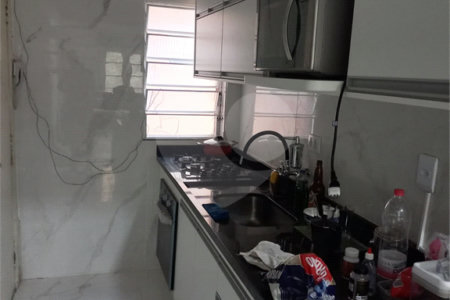 Apartamento à venda no bairro Bela Vista.