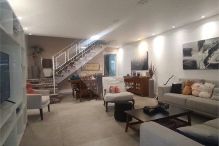Excelente imóvel para locação comercial com 220m² e vaga no Anália Franco !!