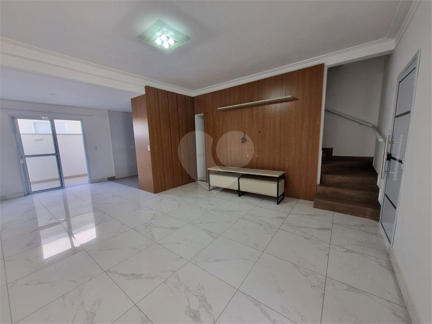 Casa à venda com 3 quartos, sendo 1 suíte, no condomínio Residencial Américo Figueiredo, Sorocaba - SP