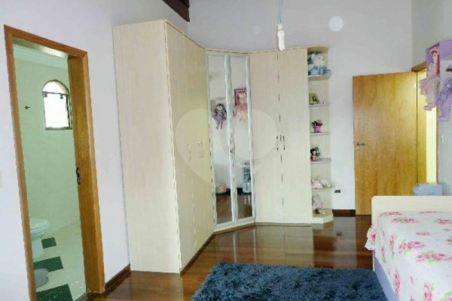 Sobrado à venda com 4 suítes em Mandaqui, São Paulo, SP