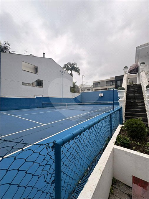 Casa Térrea à venda com 4 suítes em Anchieta, São Bernardo do Campo, SP