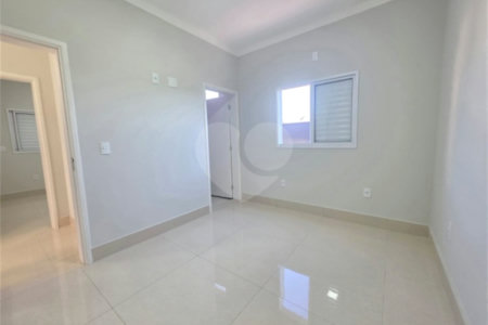 Casa à venda com 3 suítes em Marambaia, Vinhedo, SP