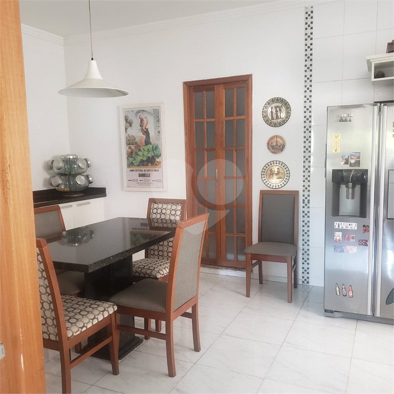 Sobrado à venda com 3 quartos, sendo 1 suíte, em Tremembé, São Paulo, SP