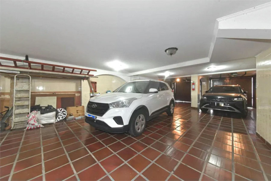 Casa Alto Padrão.Localização excelente. Venha conhecer. Agende uma visita.