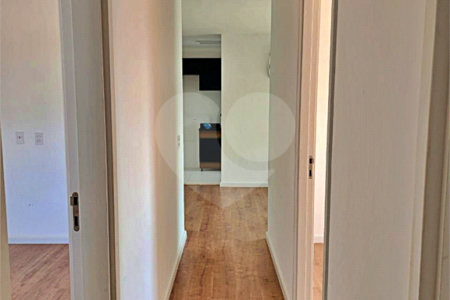Apartamento à venda com 3 quartos, sendo 1 suíte,  em Jardim Caravelas, São Paulo, SP