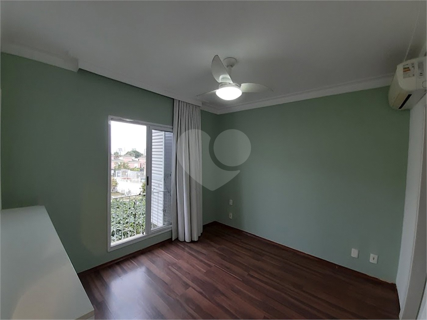Casa à venda com 3 quartos, sendo 1 suíte, no condomínio Reserva Elton Ville., Sorocaba - SP
