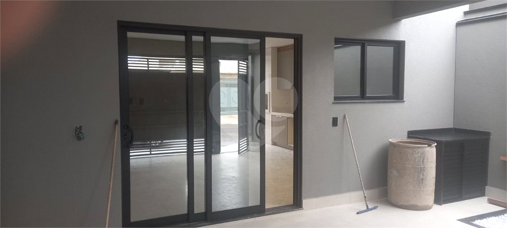 Casa Térrea à venda com 3 quartos, sendo 1 suíte, em Jardim Bom Sucesso, Indaiatuba, SP