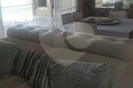 Apartamento à venda com 3 quartos, sendo 1 suíte, em Água Branca, São Paulo, SP