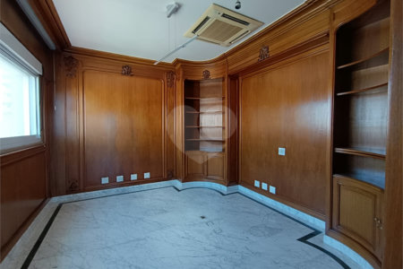 Apartamento em Higienópolis com 4 quartos e 3 vagas