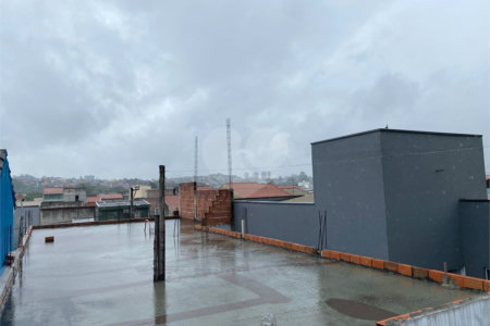 Sobrado à venda com 3 quartos, sendo 1 suíte, em Jardim Quaresmeira II, Suzano, SP