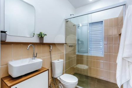 Apartamento à venda com 3 quartos, sendo 1 suíte, em Itaim Bibi, São Paulo, SP