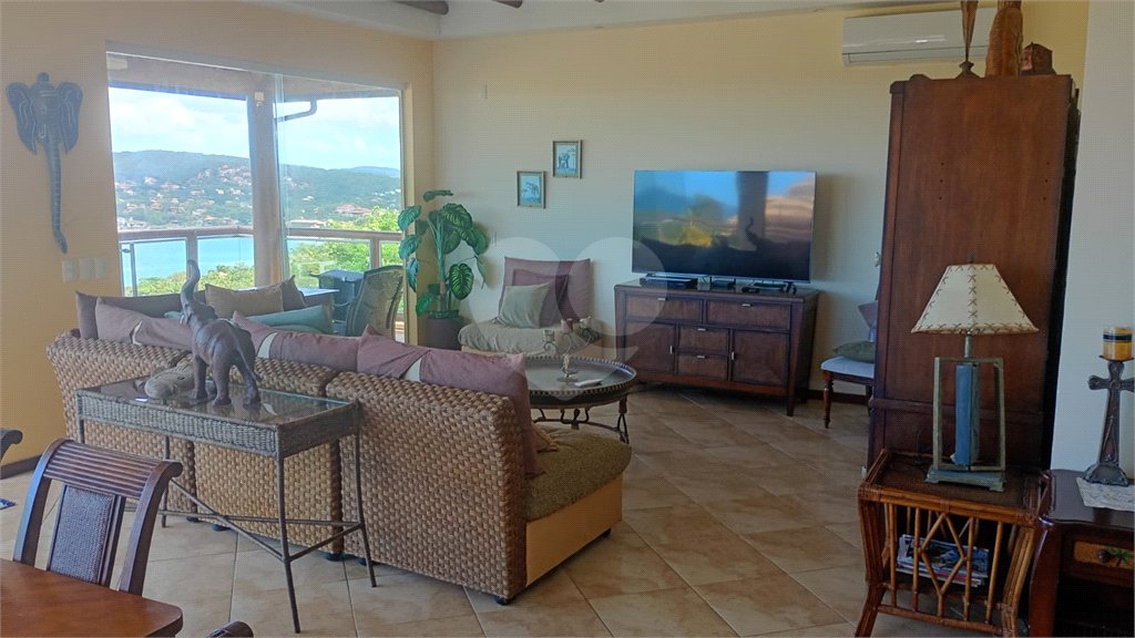 Casa à venda com 5 suítes em Ferradura, Armação dos Búzios, RJ