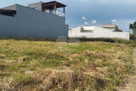 Terreno à venda em Residencial Vista do Horto, Araraquara, SP