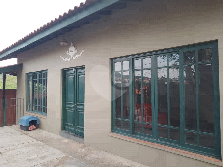 Casa à venda com 3 quartos, sendo 1 suíte, em Bosque, Vinhedo, SP