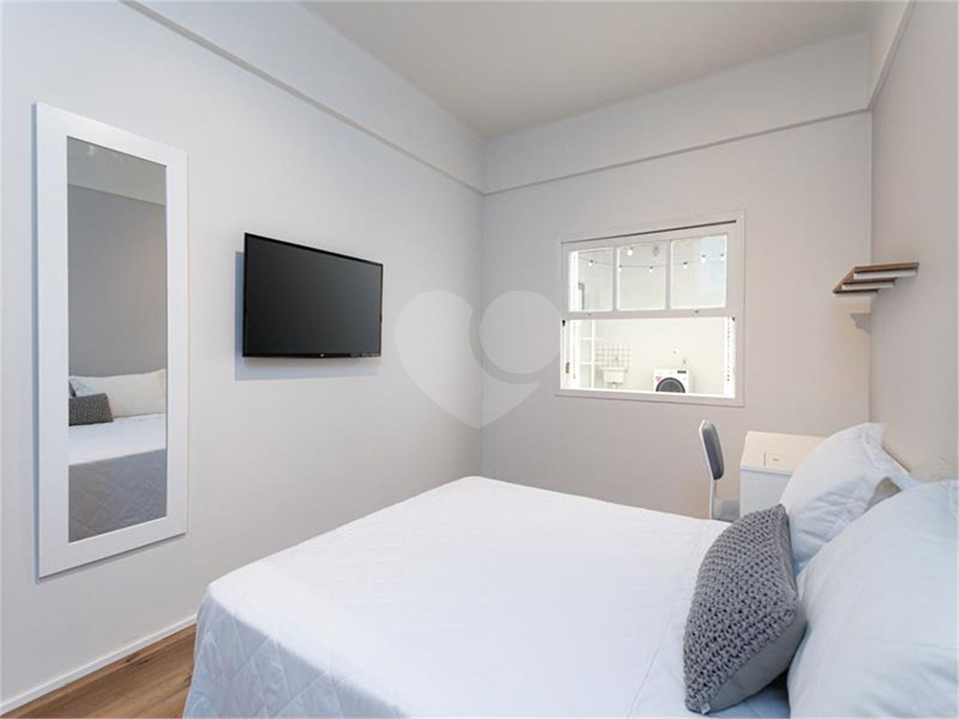 Apartamento à venda com 4 quartos, sendo 1 suíte, em Pinheiros, São Paulo, SP