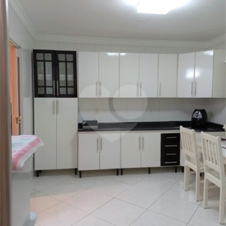 Sobrado à venda com 2 quartos em Jardim Santa Emília, São Paulo, SP