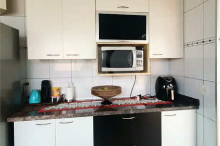 Sobrado 4 dormitórios, 2 suítes no Santa Felícia.