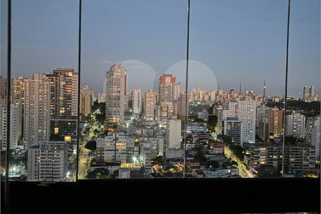 Apartamento à venda ou para alugar com 3 suítes em Perdizes, São Paulo, SP