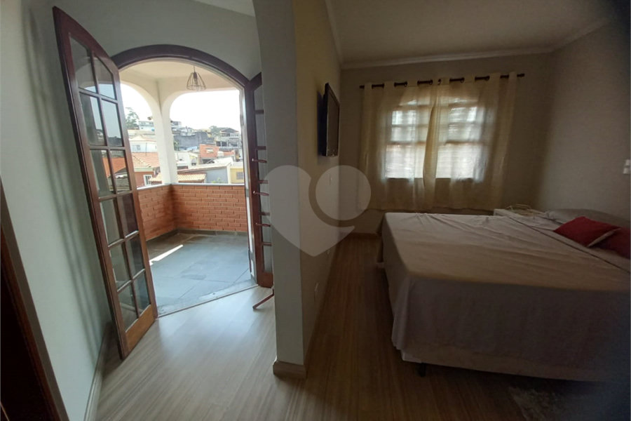 Sobrado à venda com 4 quartos, sendo 1 suíte, em Tremembé, São Paulo, SP