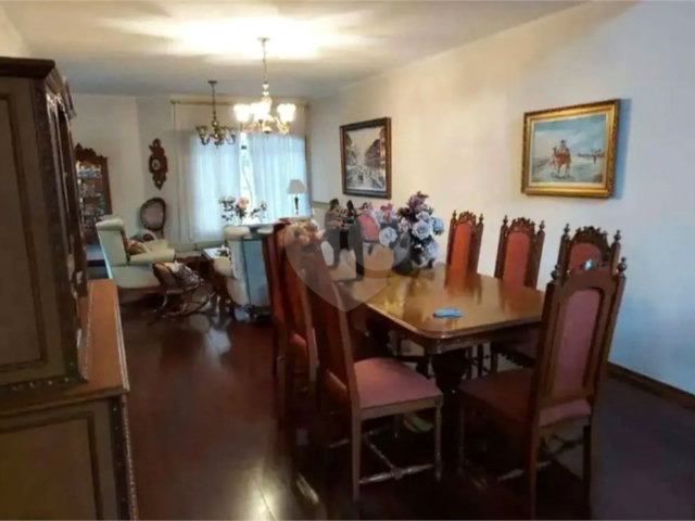 Casa à venda com 3 quartos, sendo 1 suíte,  em Vila Guilherme, São Paulo, SP