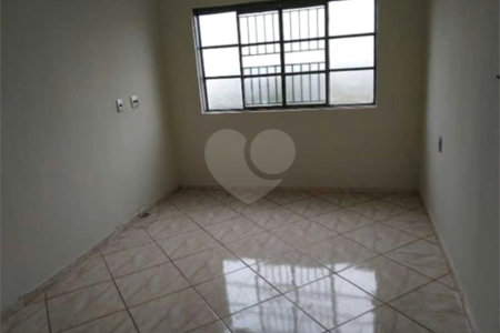 Apartamento no Romeu Santini.