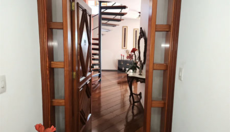 Apartamento à venda ou para alugar com 5 quartos, sendo 2 suítes,  no Centro, Araraquara, SP