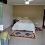 Sobrado à venda com 4 quartos, sendo 2 suítes, em Vila Petrópolis, Atibaia, SP