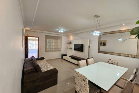Casa à venda com 3 suítes em Vila Carrão, São Paulo, SP
