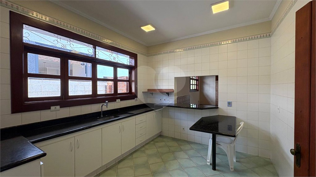 Casa à venda com 4 suítes no condomínio Vivendas do Lago, Sorocaba - SP