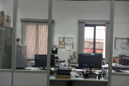 Sobrado à venda ou para alugar com 1 quarto em Chácara Santo Antônio, São Paulo, SP