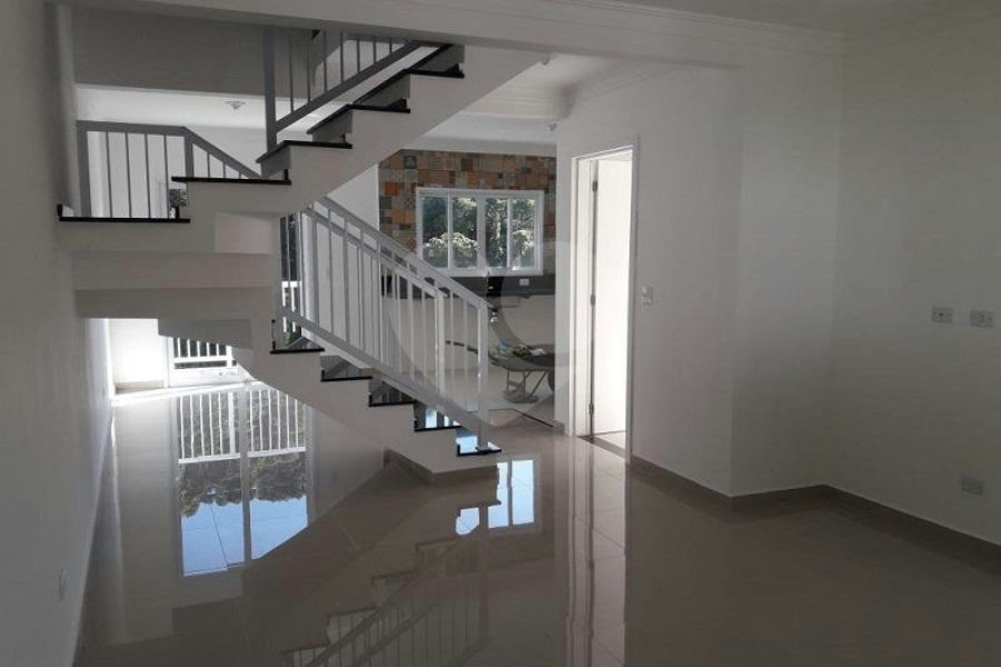 Sobrado à venda com 3 quartos, sendo 1 suíte, em Villa Verde, Franco da Rocha, SP