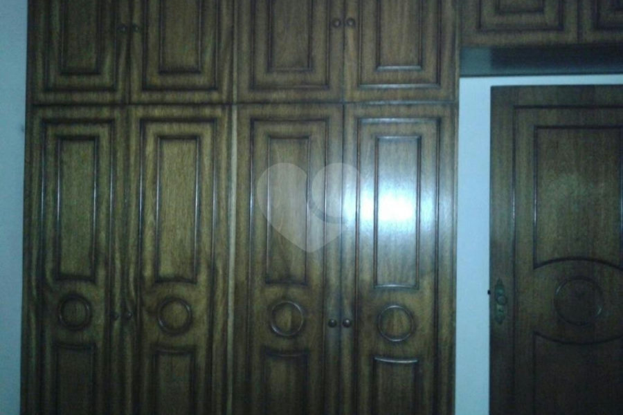Sobrado à venda com 5 quartos, sendo 1 suíte, em Tremembé, São Paulo, SP