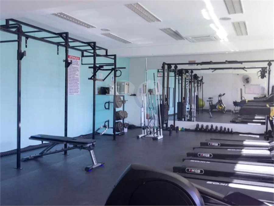 Apartamento à venda com 2 quartos em Parque Maria Domitila, São Paulo, SP