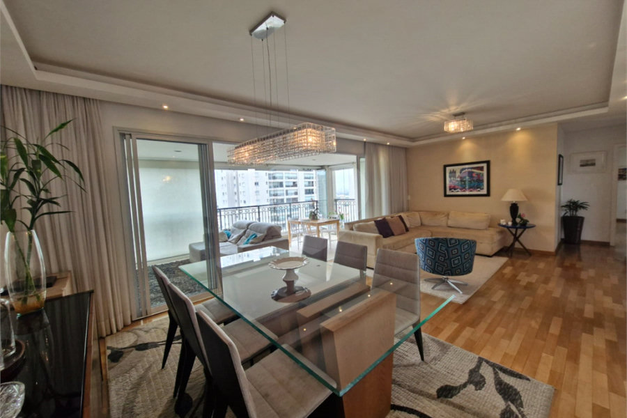 Apartamento à venda ou para alugar com 4 quartos, sendo 3 suítes, em Santa Teresinha, São Paulo, SP