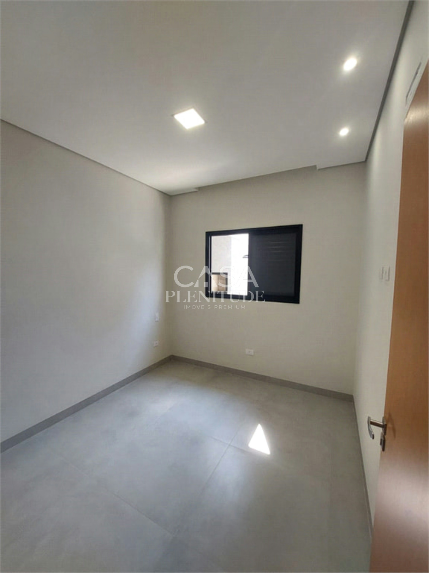 Terreno em condomínio à venda com 3 quartos, sendo 1 suíte, em Jardim Novo Horizonte, Sorocaba, SP