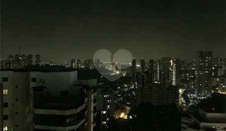Apartamento à venda com 3 quartos, sendo 1 suíte,  em Jardim Parque Morumbi, São Paulo, SP