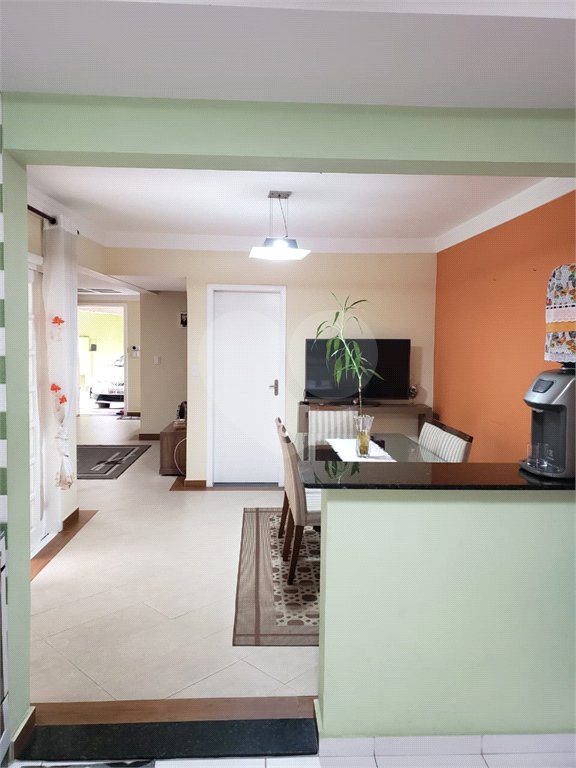 Casa à venda com 6 quartos, sendo 3 suítes, em Alto Ipiranga, Mogi das Cruzes, SP
