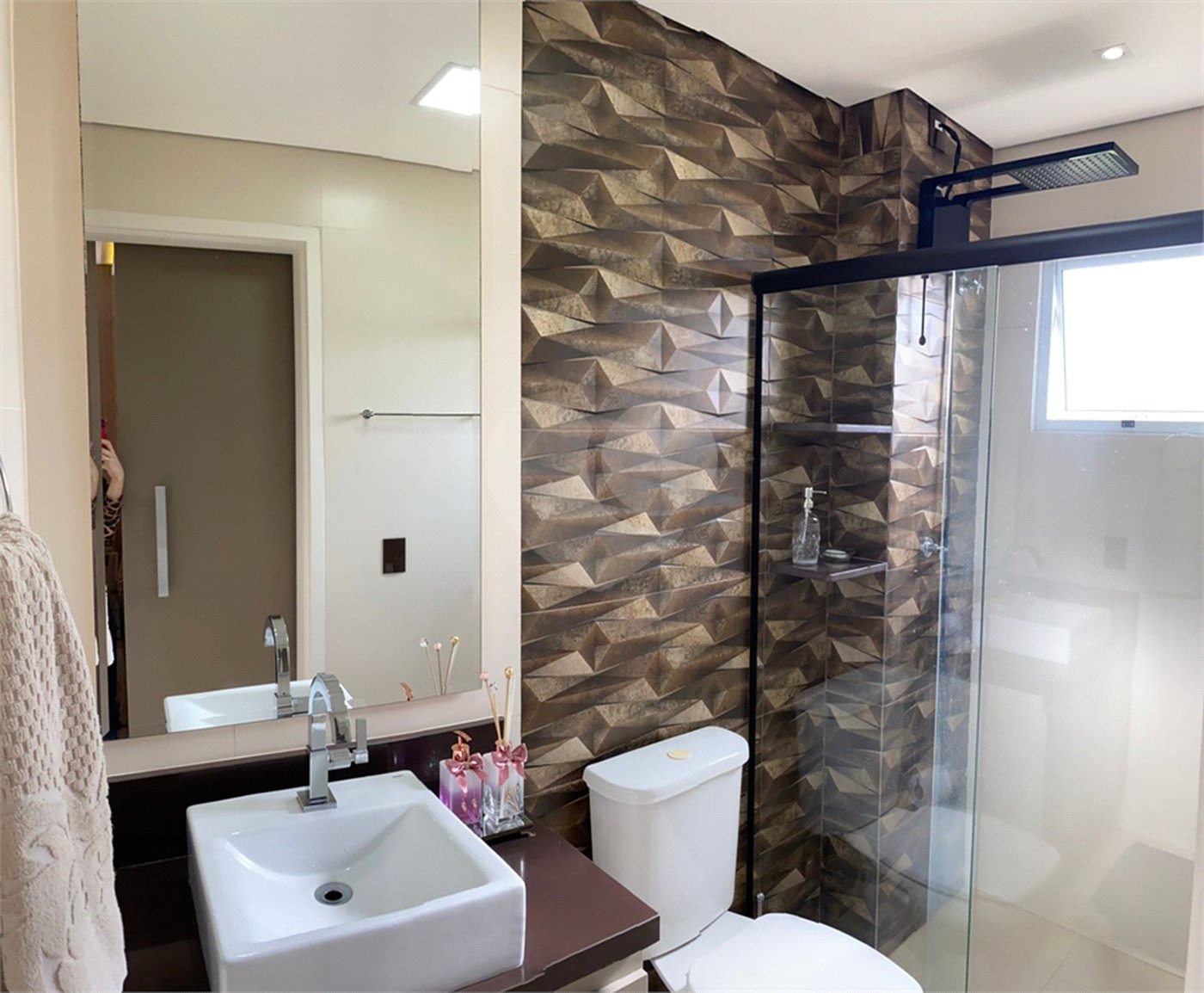 Apartamento à venda com 3 quartos, sendo 1 suíte, em Jardim Brogotá, Atibaia, SP