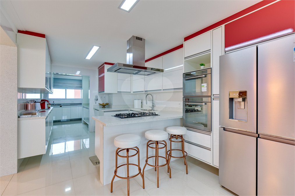 Apartamento à venda com 4 suítes em Vila Sofia, São Paulo, SP