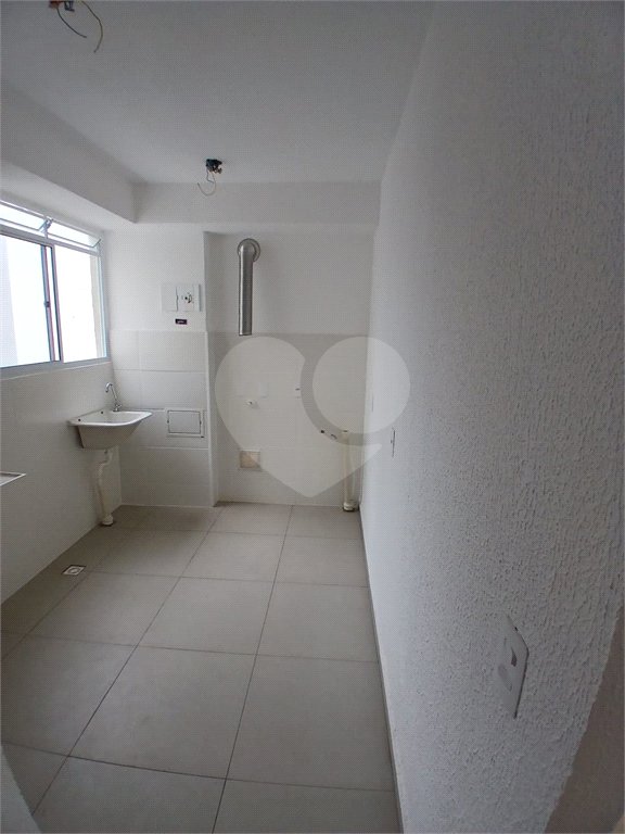 Apartamento para alugar com 2 quartos em Santa Cruz, Rio de Janeiro, RJ