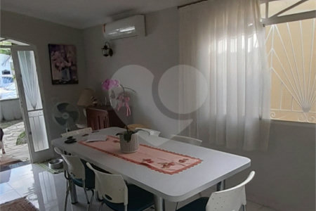 Casa à venda com 3 quartos, sendo 1 suíte, em Vila Helena, Atibaia, SP