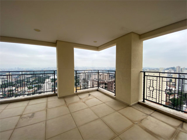 Apartamento à venda com 3 suítes em Santana, São Paulo, SP