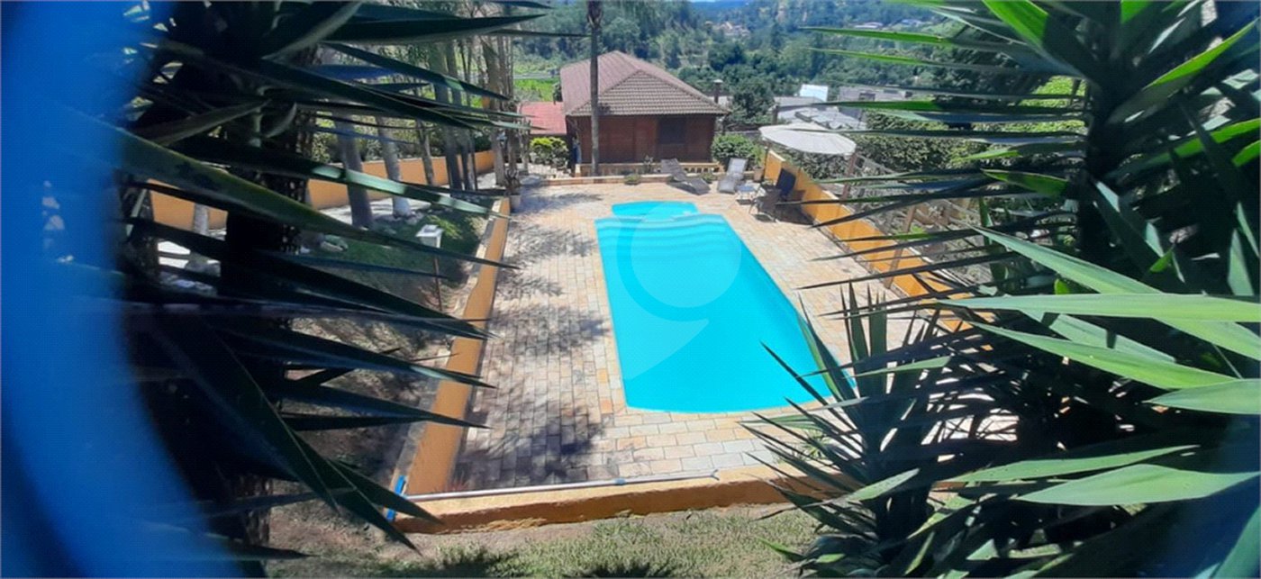 Chácara à venda com 5 quartos, sendo 2 suítes, em Terra Preta (terra Preta), Mairiporã, SP