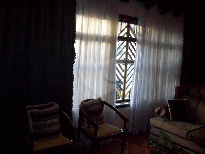 Casa Térrea à venda com 3 quartos, sendo 1 suíte, em Vila Constança, São Paulo, SP