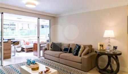 Apartamento à venda com 4 quartos, sendo 3 suítes,  em Paraíso do Morumbi, São Paulo, SP