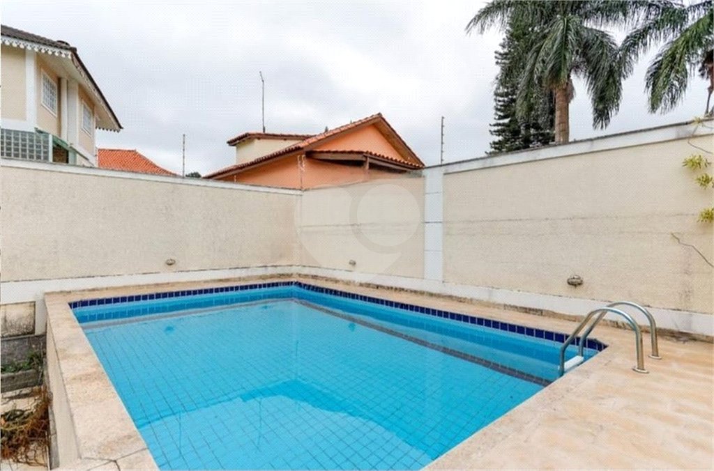 Sobrado à venda com 4 suítes em Vila Albertina, São Paulo, SP