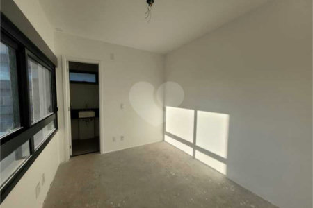 Apartamento à venda com 3 suítes em Água Branca, São Paulo, SP