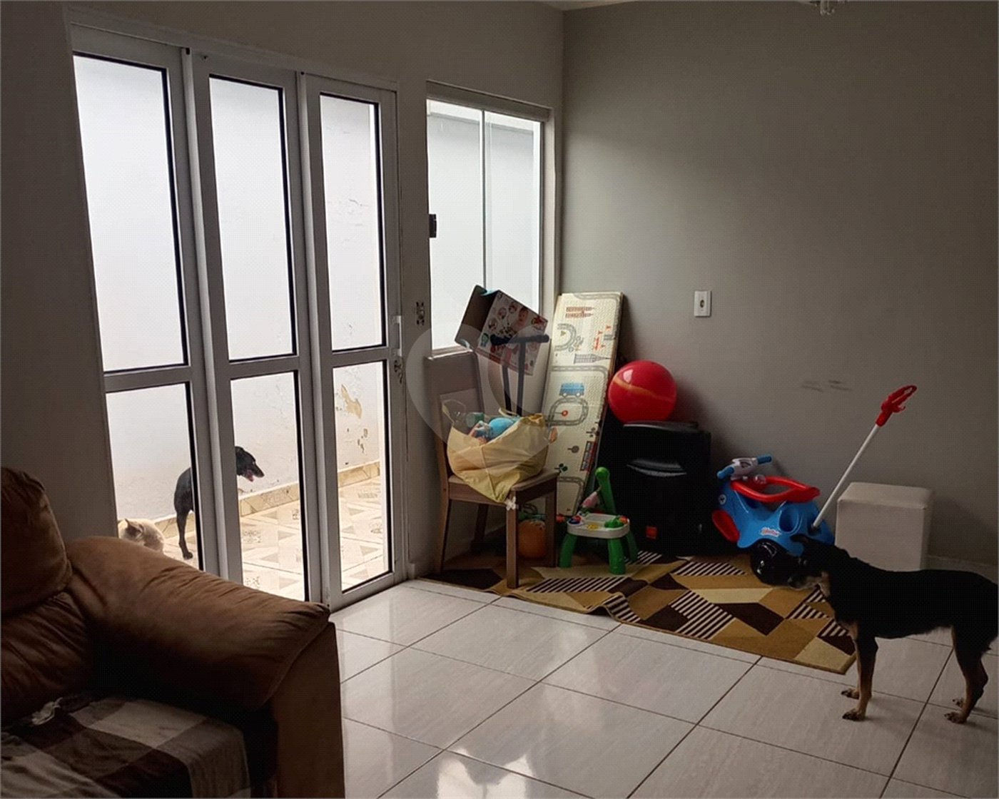Casa à venda com 2 quartos no condomínio Silvino Manoel dos Santos, Itapetininga - SP